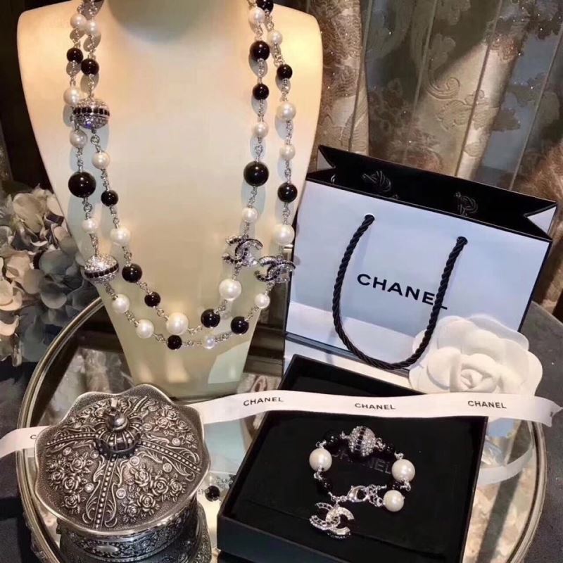 Chanel Necklaces